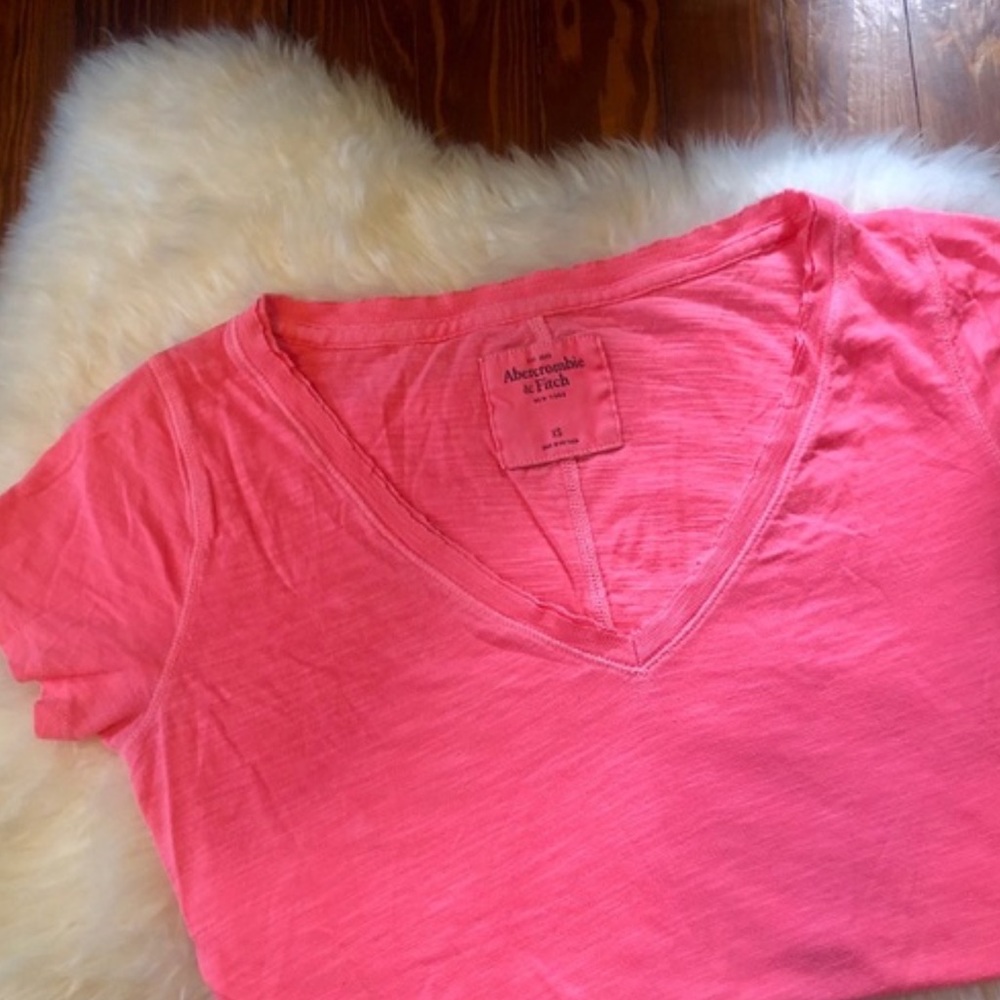 ISO Abercrombie & Fitch Pink V Neck Top Small